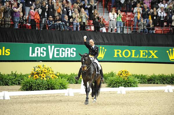 WorldCup-4-16-09-Dressage-803-SteffenPeters-Ravel-DDeRosaPhoto