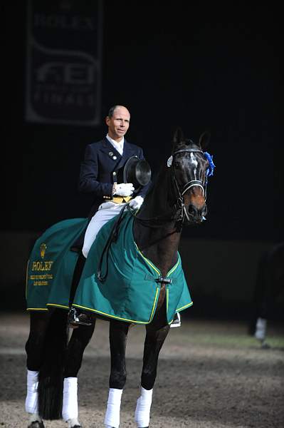 WorldCup-4-18-09-DressageAwardsFinal-592-SteffenPeters-Ravel-DDeRosaPhoto