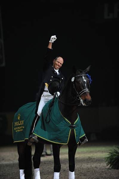WorldCup-4-18-09-DressageAwardsFinal-614-SteffenPeters-Ravel-DDeRosaPhoto