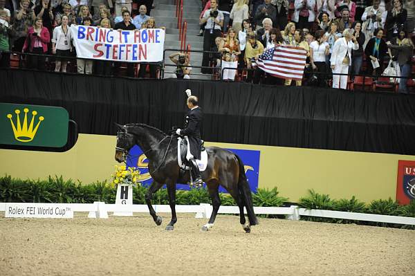 WorldCup-4-18-09-DressageFreestyle-463-DDeRosaPhoto