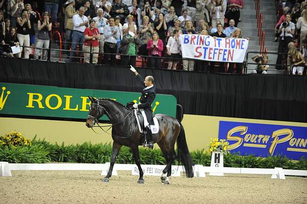 WorldCup-4-18-09-DressageFreestyle-465-DDeRosaPhoto