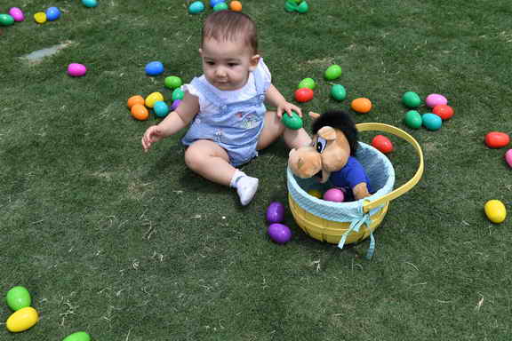 IPC-Easter-4-16-17-5239-DDeRosaPhoto