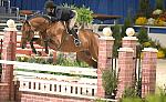 029-Theory-LouiseSerio-WIHS-10-24-06-&copy;DeRosaPhoto